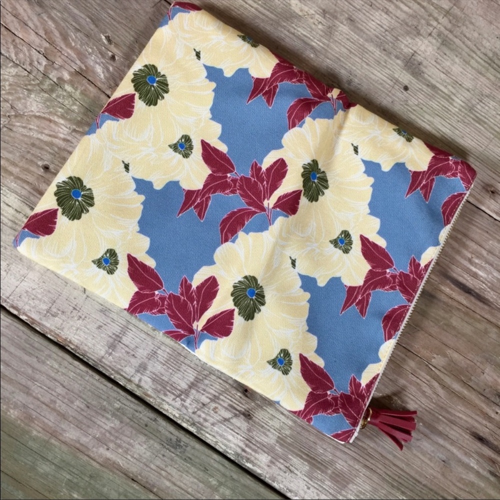 Rachel Pally Reversible Clutch Tan Floral Bloom - Picture 7 of 11